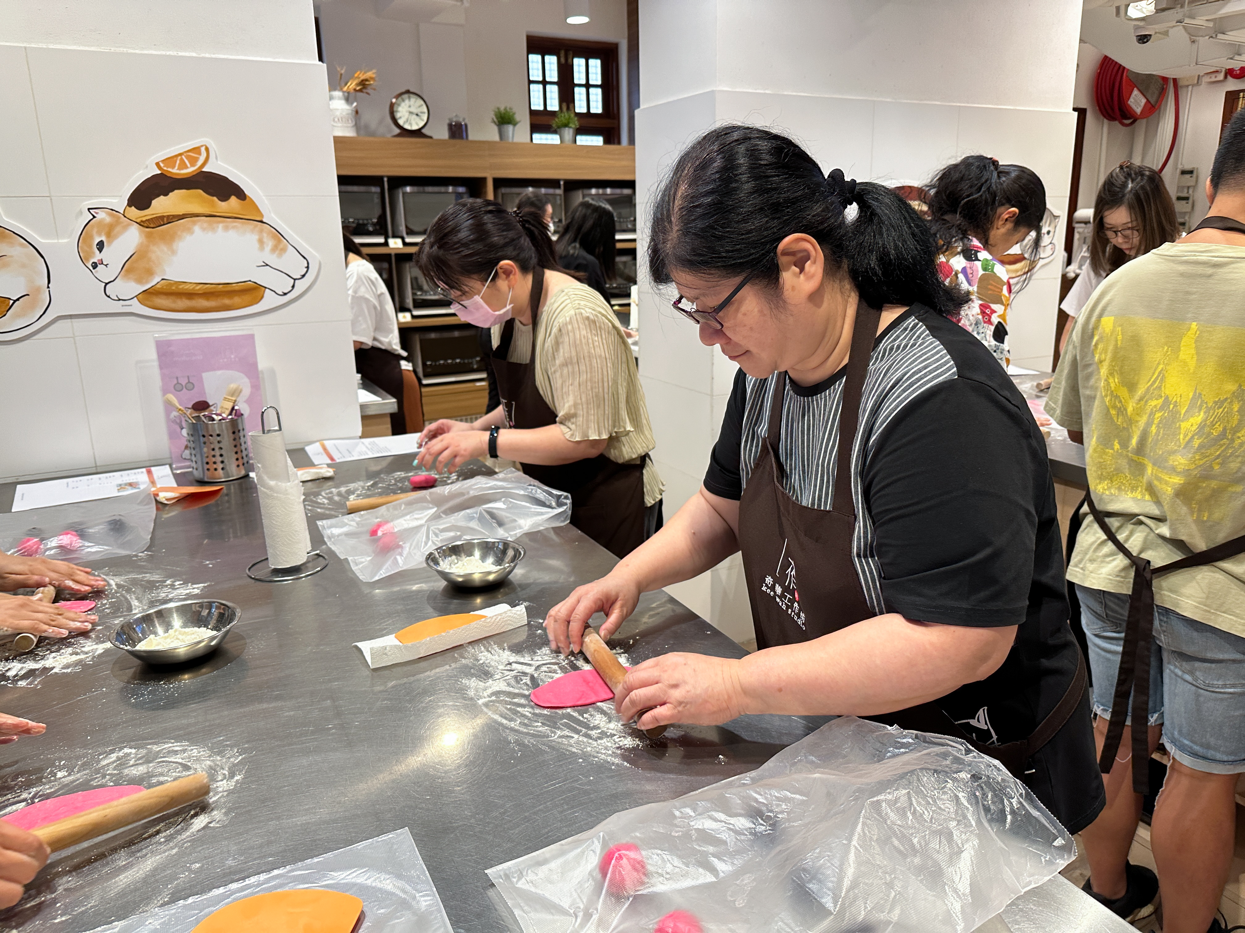 Peach Blossom Pastry & Rabbit Shaped Egg Custard Mooncake Making Workshop